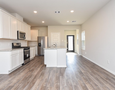 5723 Fresh View Court - Photo Thumbnail 4