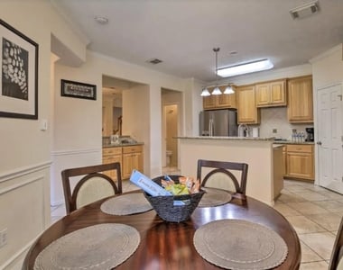 1006 Rochow Street - Photo Thumbnail 11