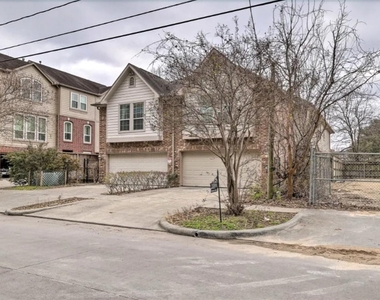 1006 Rochow Street - Photo Thumbnail 27