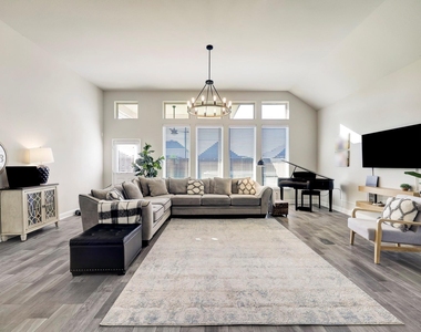 5215 Baroness Lane - Photo Thumbnail 9