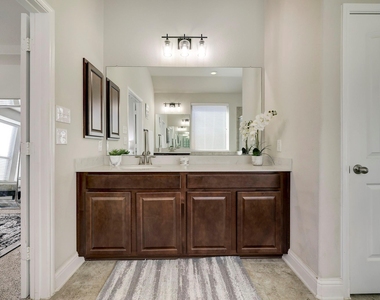 5215 Baroness Lane - Photo Thumbnail 17