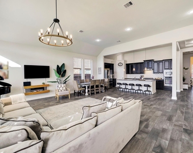 5215 Baroness Lane - Photo Thumbnail 11