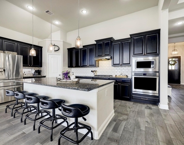 5215 Baroness Lane - Photo Thumbnail 6