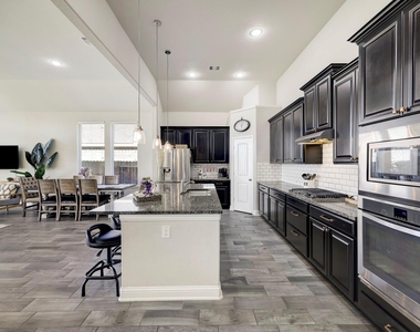 5215 Baroness Lane - Photo Thumbnail 5