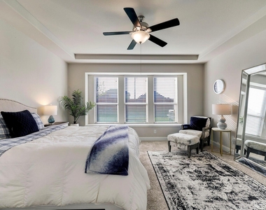 5215 Baroness Lane - Photo Thumbnail 15
