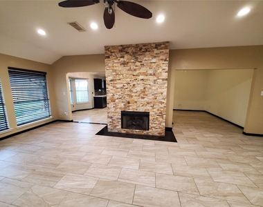 2107 Tower Bridge Road - Photo Thumbnail 13