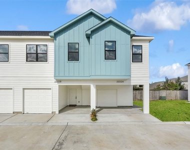 4604 Indie Heights Lane - Photo Thumbnail 1
