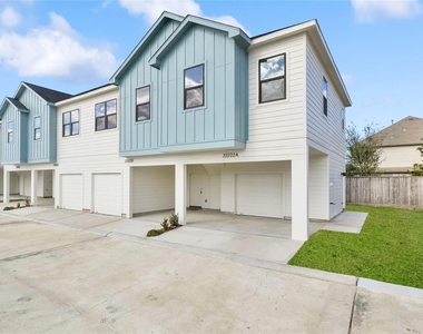 4604 Indie Heights Lane - Photo Thumbnail 2