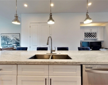 5422 Darling Street - Photo Thumbnail 12