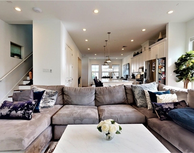 5422 Darling Street - Photo Thumbnail 16