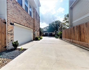 5422 Darling Street - Photo Thumbnail 33