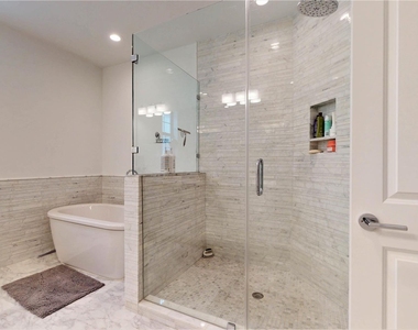 5422 Darling Street - Photo Thumbnail 29