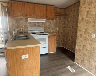 601 Clear Lake Road - Photo Thumbnail 10