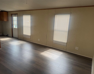 601 Clear Lake Road - Photo Thumbnail 6