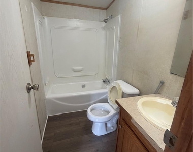 601 Clear Lake Road - Photo Thumbnail 4