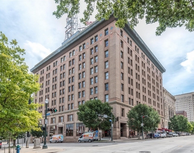 915 Franklin Street - Photo Thumbnail 1