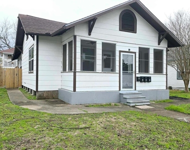 3125 Illinois Street - Photo Thumbnail 1