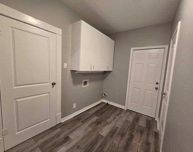 3125 Illinois Street - Photo Thumbnail 19