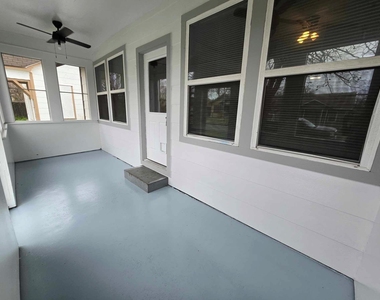 3125 Illinois Street - Photo Thumbnail 2