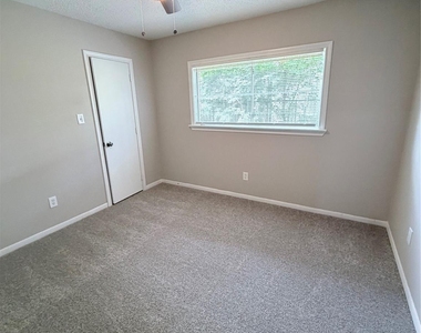 20064 Mercedell Drive - Photo Thumbnail 23