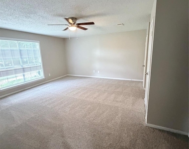 20064 Mercedell Drive - Photo Thumbnail 15