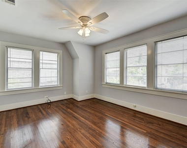 1748 Hawthorne Street - Photo Thumbnail 14