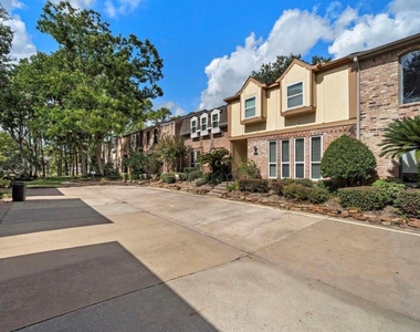 15167 Kimberley Ct - Photo Thumbnail 2
