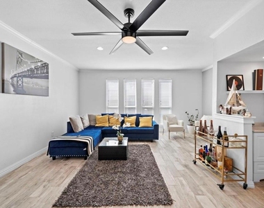 15167 Kimberley Ct - Photo Thumbnail 5
