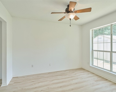 188 N Golden Arrow Circle N - Photo Thumbnail 5