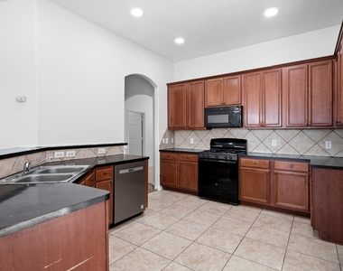 17215 Fernchase Court - Photo Thumbnail 9