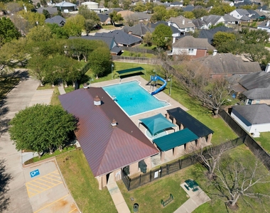 17215 Fernchase Court - Photo Thumbnail 34