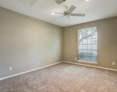9907 Kemp Forest Drive - Photo Thumbnail 10