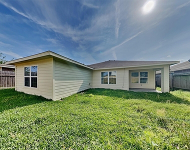 18011 Kinsale Valley Lane - Photo Thumbnail 20