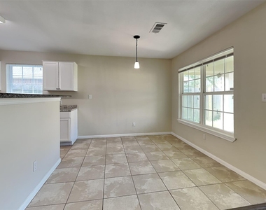 18011 Kinsale Valley Lane - Photo Thumbnail 3
