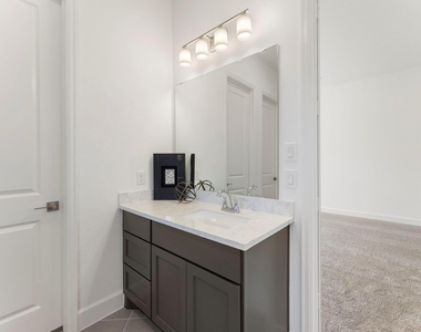 26545 Pioneer Pointe Court - Photo Thumbnail 18