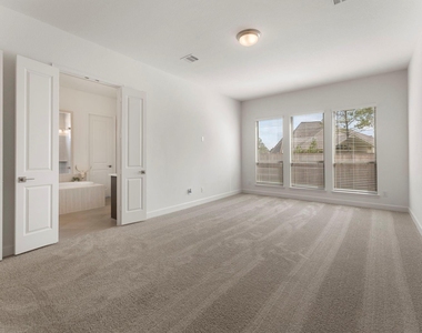 26545 Pioneer Pointe Court - Photo Thumbnail 14