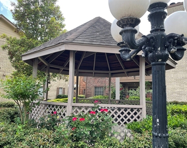 2121 Hepburn Street - Photo Thumbnail 15
