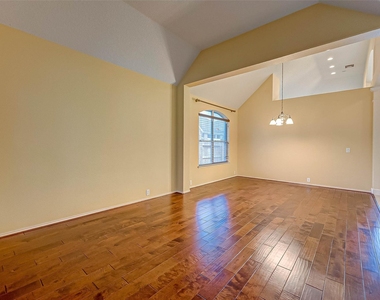 26031 Crestford Park Lane - Photo Thumbnail 7