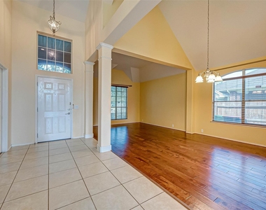 26031 Crestford Park Lane - Photo Thumbnail 4
