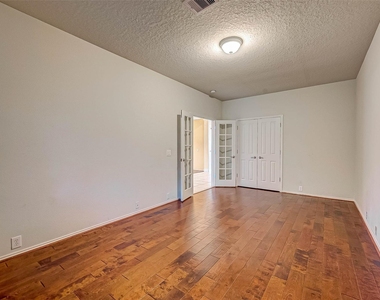 26031 Crestford Park Lane - Photo Thumbnail 10