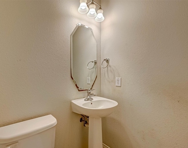 26031 Crestford Park Lane - Photo Thumbnail 35