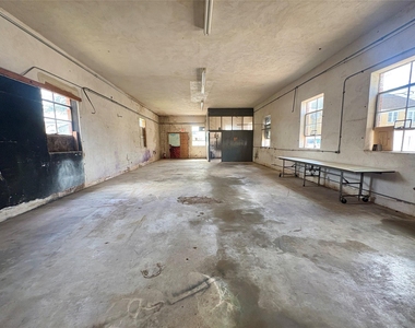 2217 Avenue G - Photo Thumbnail 10