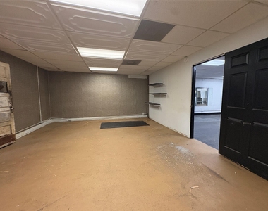 2217 Avenue G - Photo Thumbnail 8