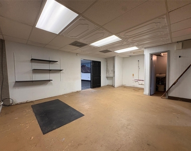 2217 Avenue G - Photo Thumbnail 7