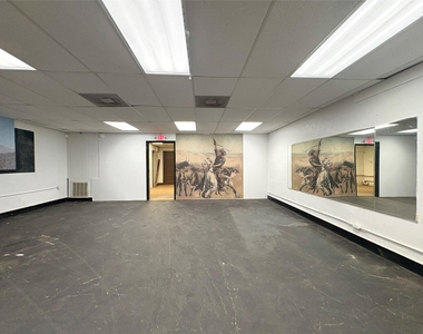 2217 Avenue G - Photo Thumbnail 5