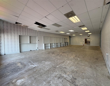 2217 Avenue G - Photo Thumbnail 1
