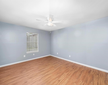 6415 South Lake Houston Parkway - Photo Thumbnail 8