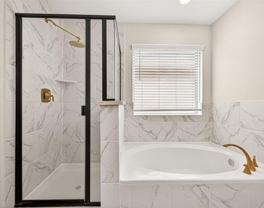 5134 Aedan Oak Street - Photo Thumbnail 35