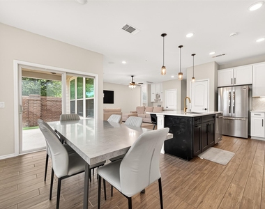 5134 Aedan Oak Street - Photo Thumbnail 14