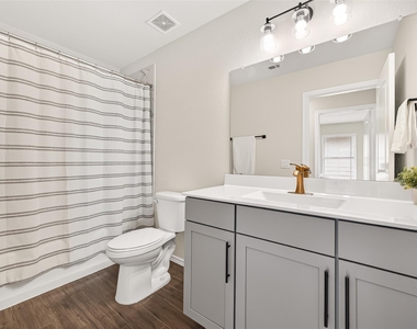 5134 Aedan Oak Street - Photo Thumbnail 38